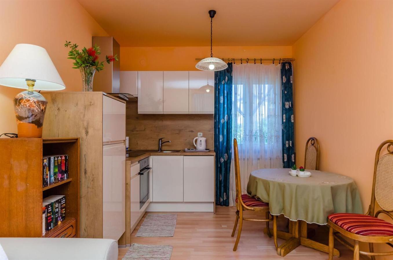 Apartmani Danja Kaštela Zewnętrze zdjęcie