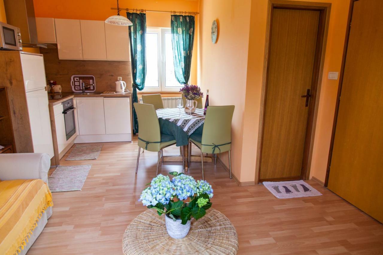 Apartmani Danja Kaštela Zewnętrze zdjęcie