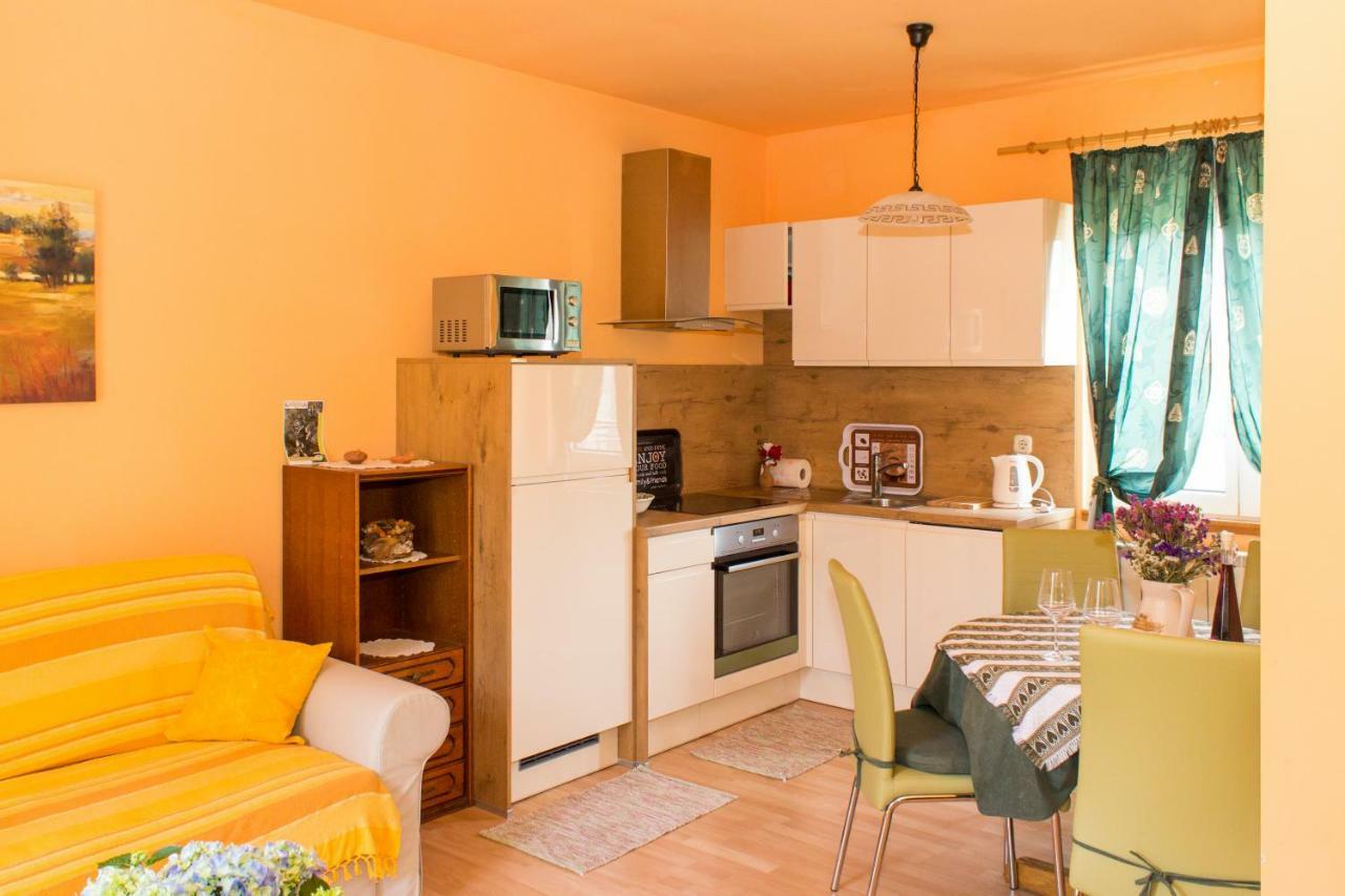 Apartmani Danja Kaštela Zewnętrze zdjęcie